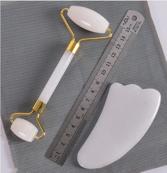 Jade Roll Massager Relieves Facial Tension Jade Roll Massager Relieves Facial Tension
